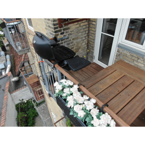 Grillholder til altaner